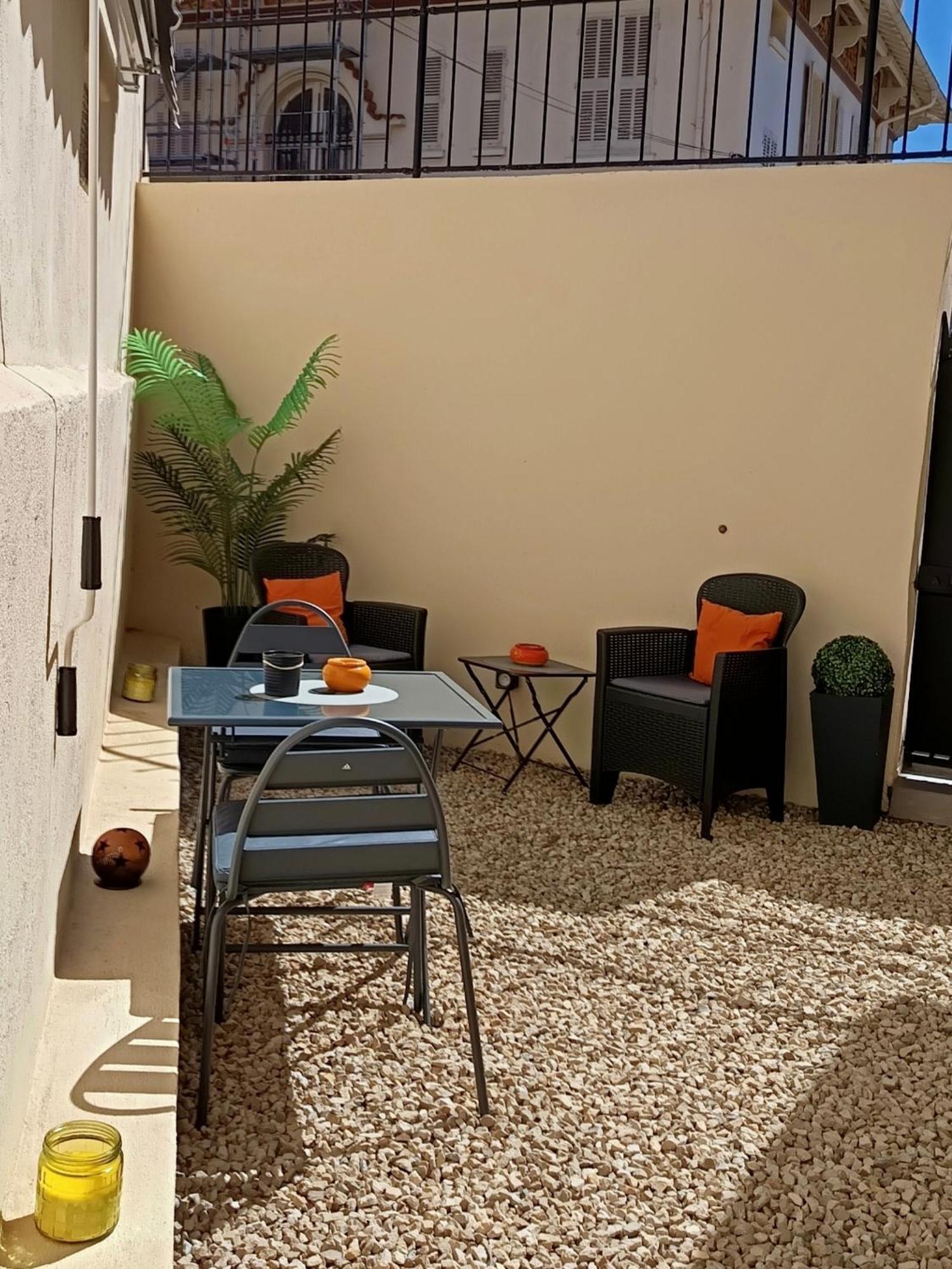Апартаменти Coquet 2 Pieces Entierement Renove Et Climatise Канни Екстер'єр фото