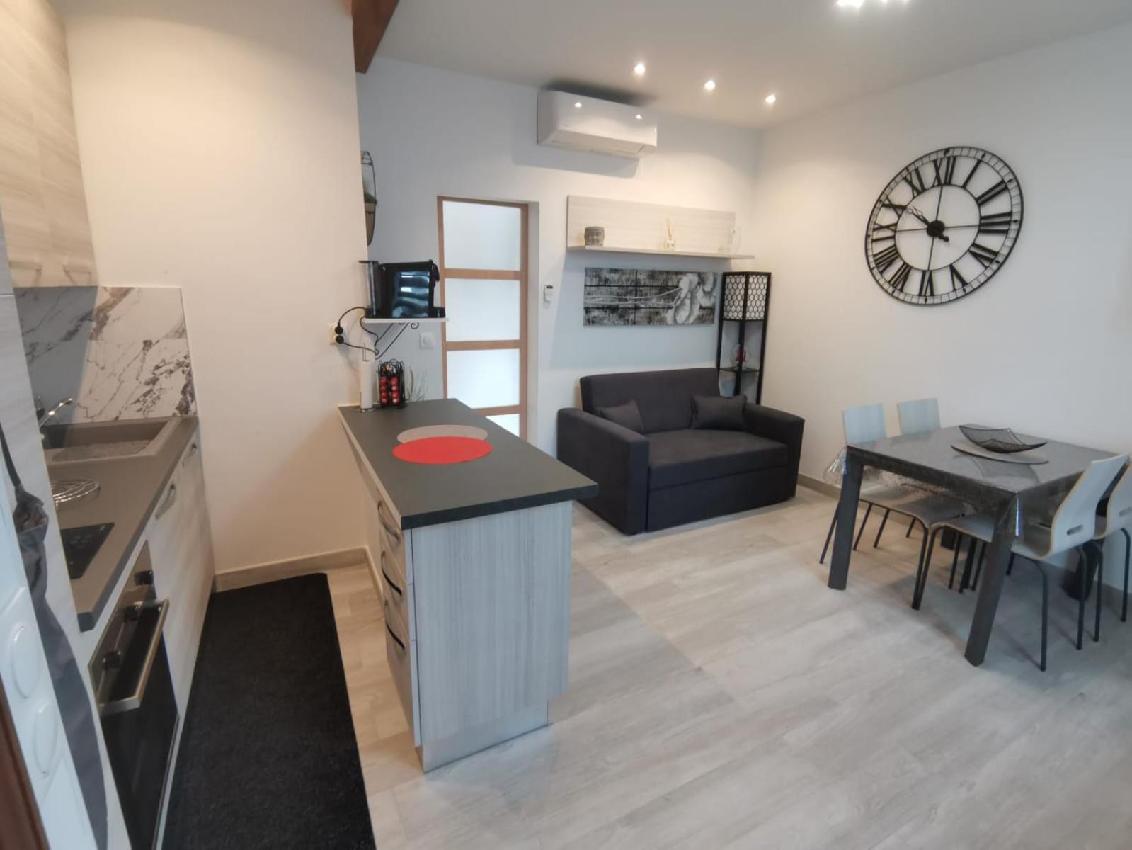 Апартаменти Coquet 2 Pieces Entierement Renove Et Climatise Канни Екстер'єр фото